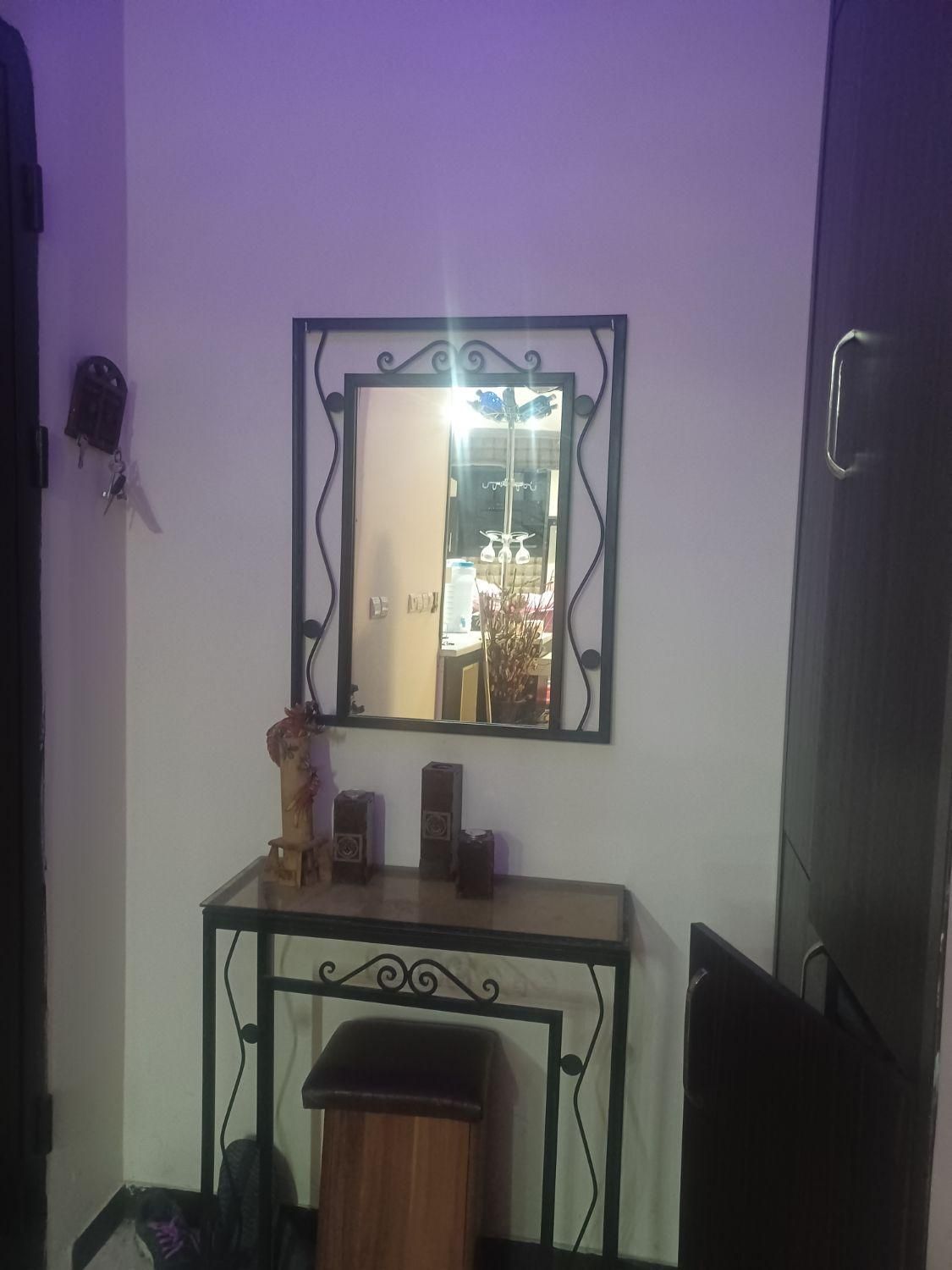 آینه کنسول فرفوژه|بوفه، ویترین، کنسول|پردیس, فاز ۱|دیوار