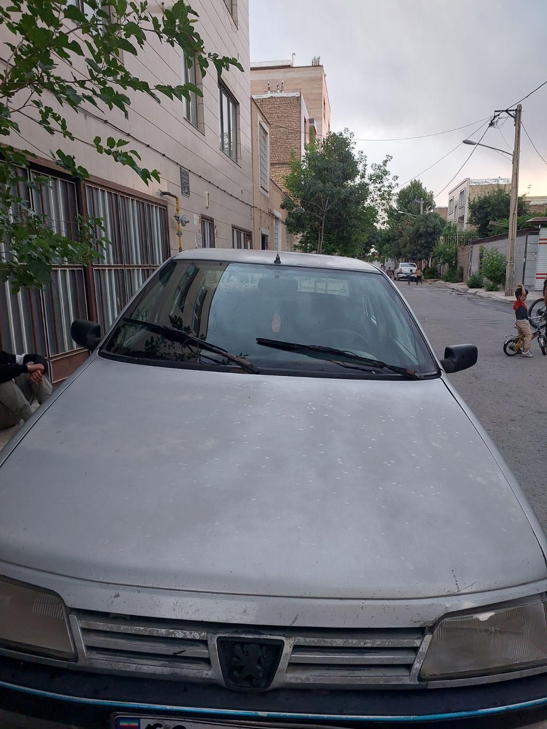 پژو ۴۰۵   دوگانه کارخانه.  مدل ۸۸|خودرو سواری و وانت|همدان, |دیوار