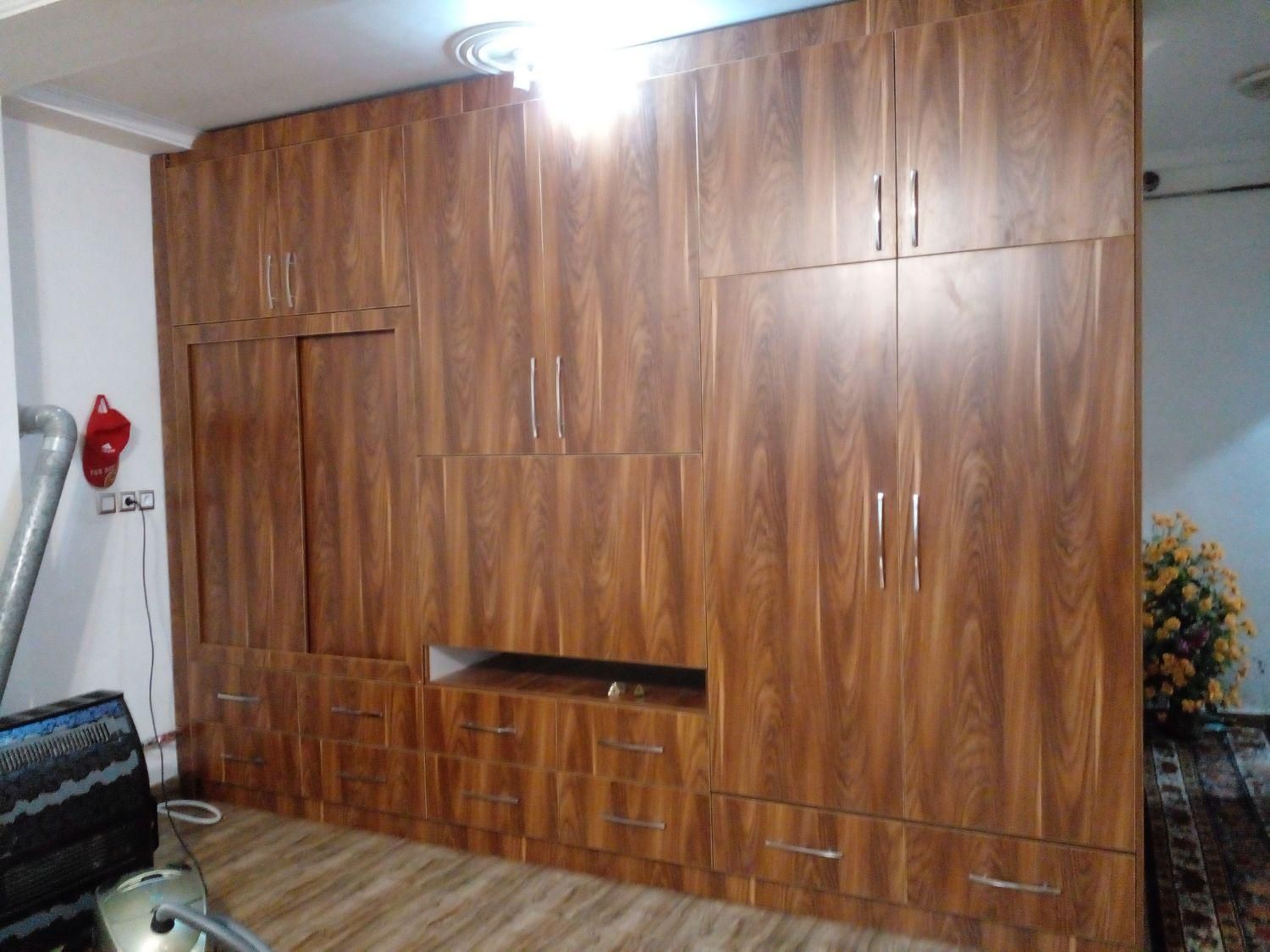 ««کمددیواری کامل ایستاده»»|مصالح و تجهیزات ساختمان|رشت, استقامت ۱|دیوار