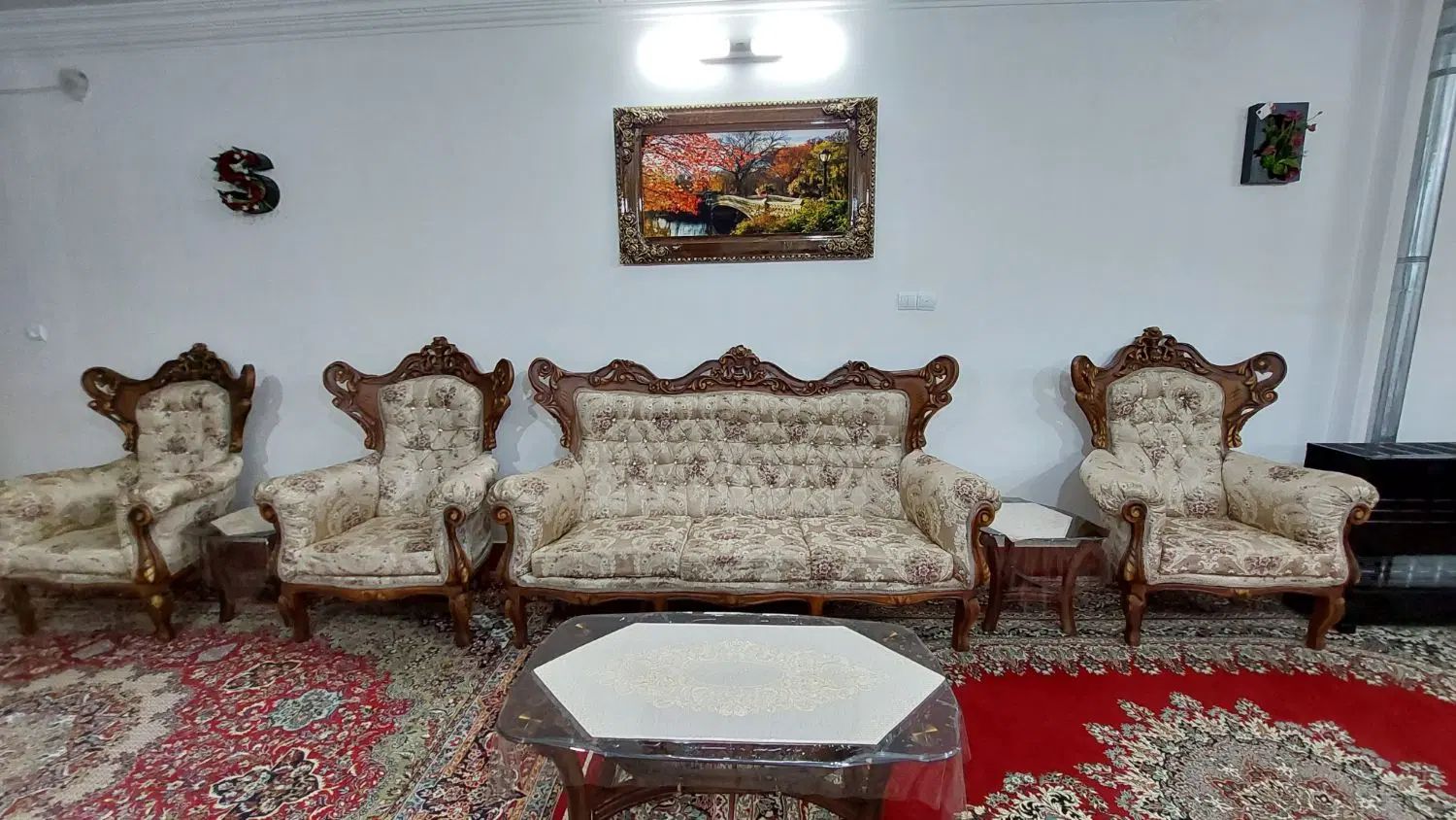 مبلمان استیل ۹نفره همراه دوسری جلومبلی وعسلی|مبلمان خانگی و میز عسلی|بروجرد, |دیوار