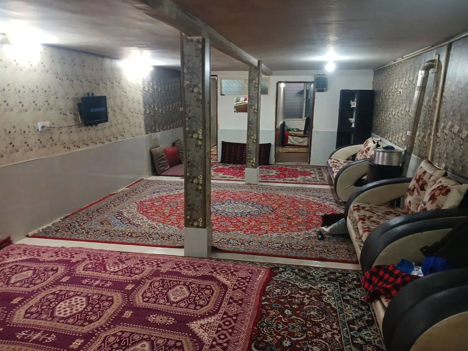 سویت شیک نوسازخانه ویلای موجوداست دربست|اجارهٔ کوتاه‌مدت آپارتمان و سوئیت|مشهد, پروین اعتصامی|دیوار