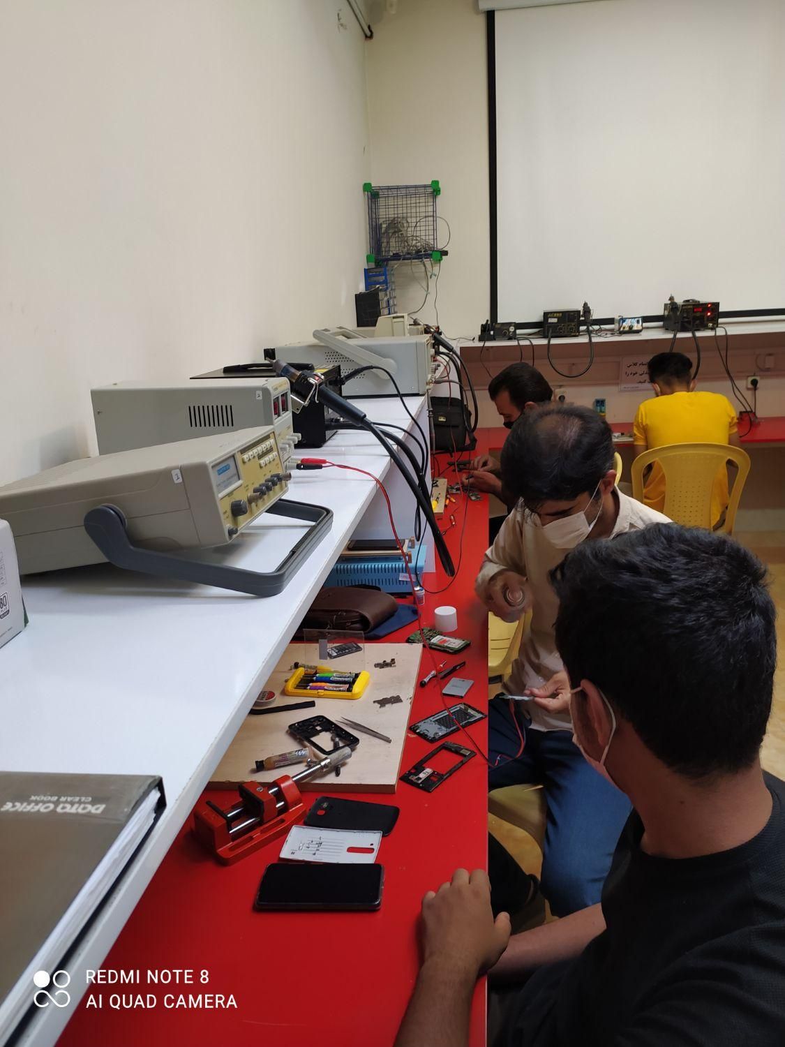 آموزش از مبتدی تا پیشرفته تعمیرات موبایل|خدمات آموزشی|بروجرد, |دیوار