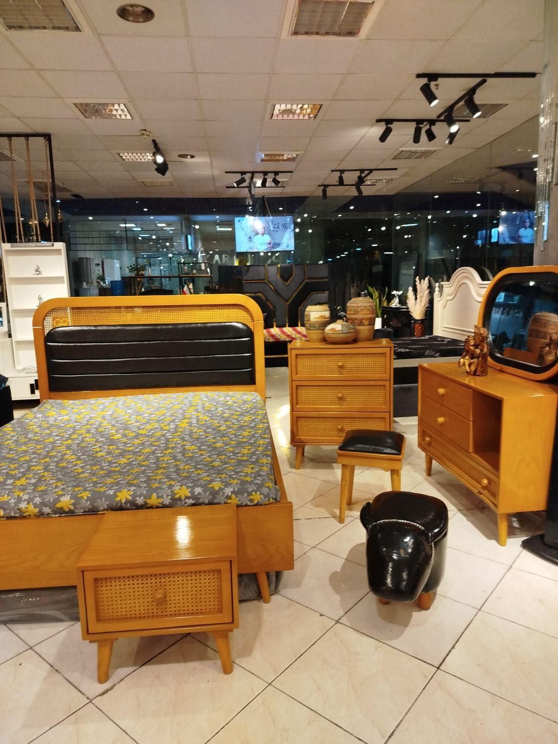 سرویس خواب. تخت تشک. جنوا|تخت و سرویس خواب|مشهد, سپاد|دیوار