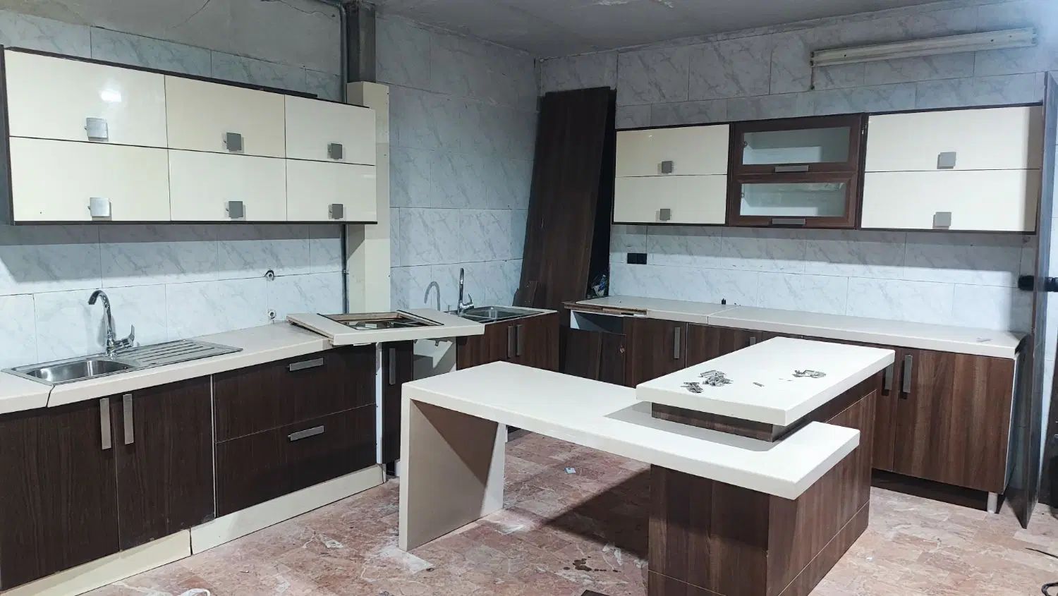 کابینت کارکرده های گلاس ام دی اف درحدنو|مصالح و تجهیزات ساختمان|مشهد, رباط طرق|دیوار