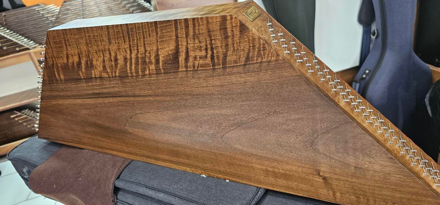 سنتور چوب آزاد حمید موسوی|سازهای سنتی|محمدیه-قزوین, |دیوار