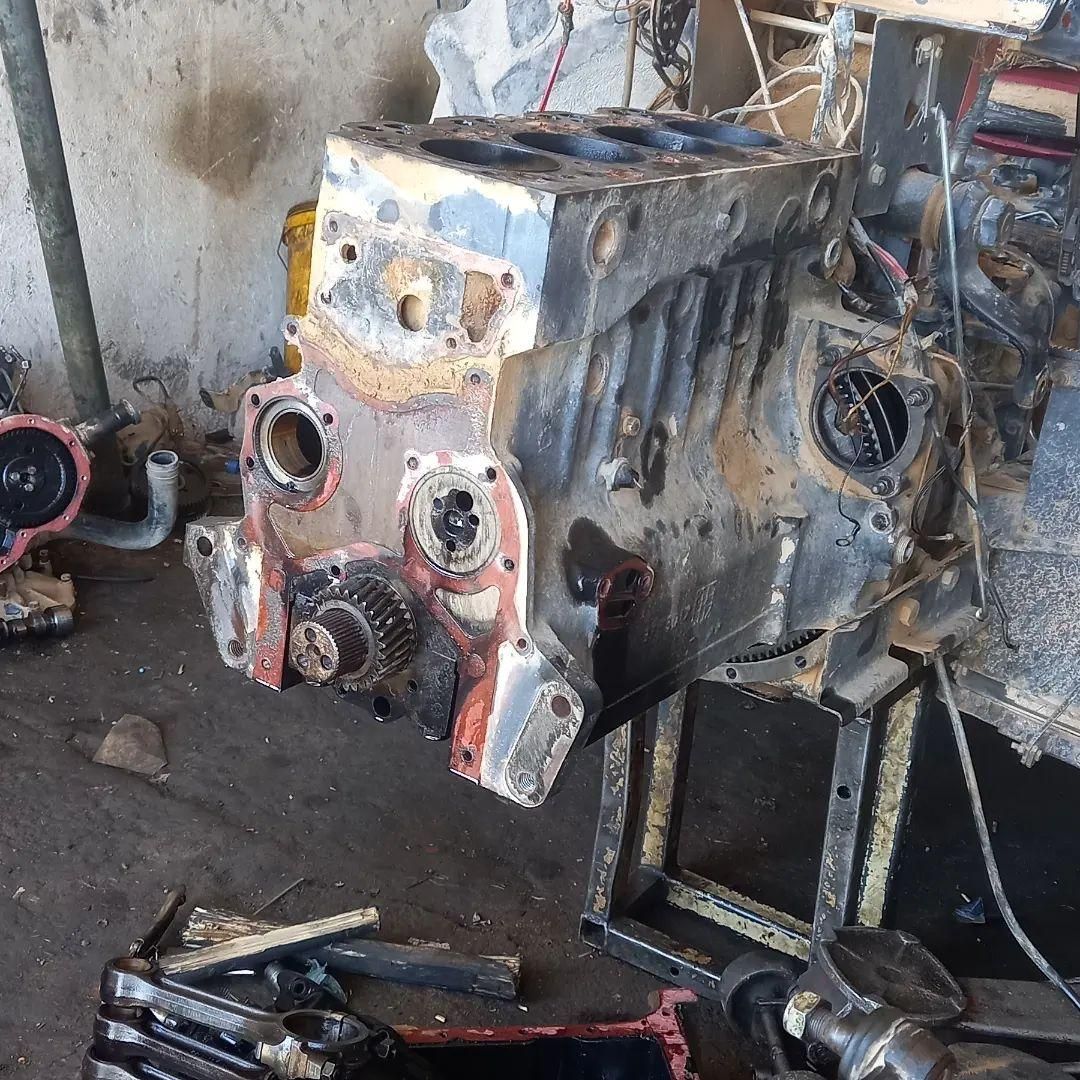 مکانیک تراکتورفرگوسن۴و۶سیلندر|خدمات موتور و ماشین|اهواز, زرگان|دیوار