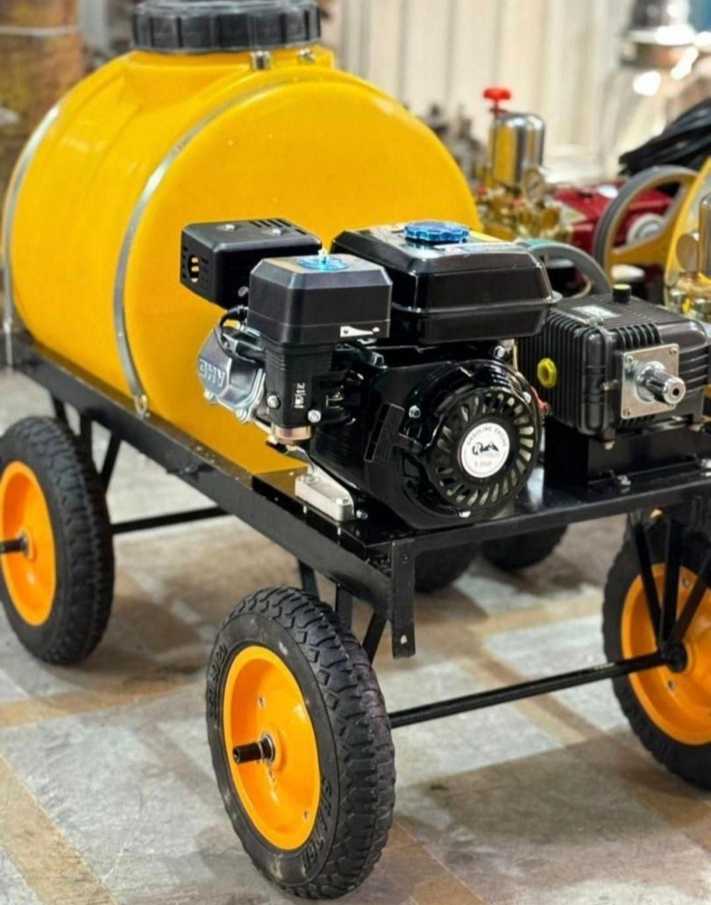 سمپاش گیربکسی زنبه ای فرغونی روسی|ماشینآلات صنعتی|تهران, دستغیب|دیوار