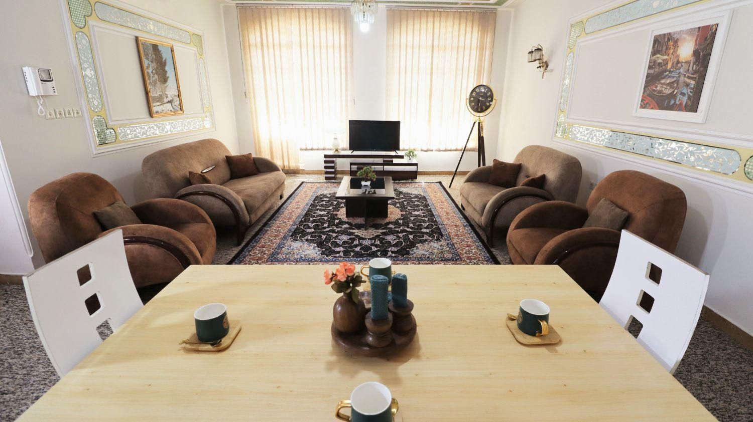 اجاره ویلایی مبله بلوار آقایی|اجارهٔ کوتاه‌مدت آپارتمان و سوئیت|شیراز, شهرک ایثار|دیوار