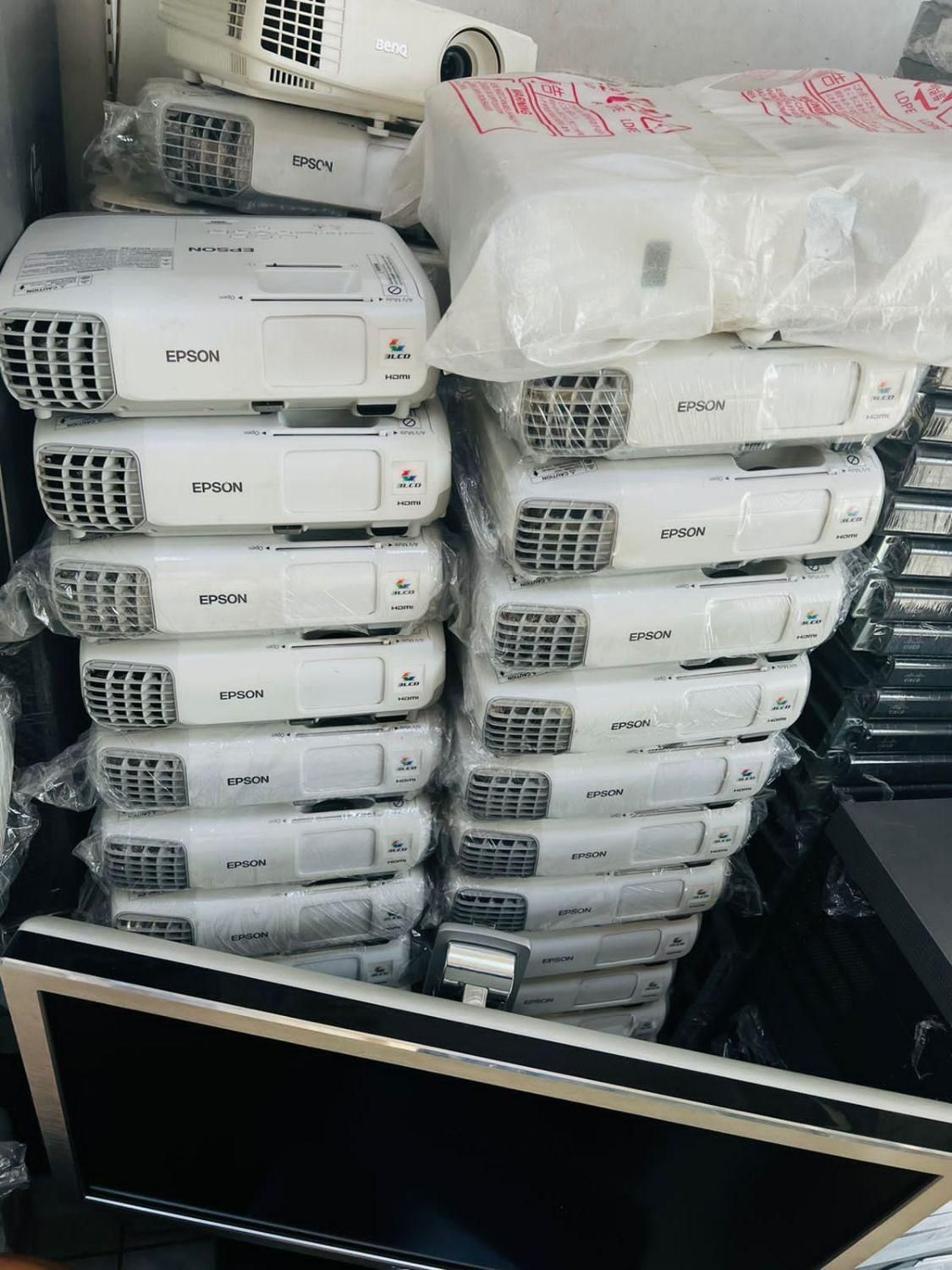 فروش دیتا پروژکتور ویدیو پروژکتور|تلویزیون و پروژکتور|اصفهان, خلجا|دیوار