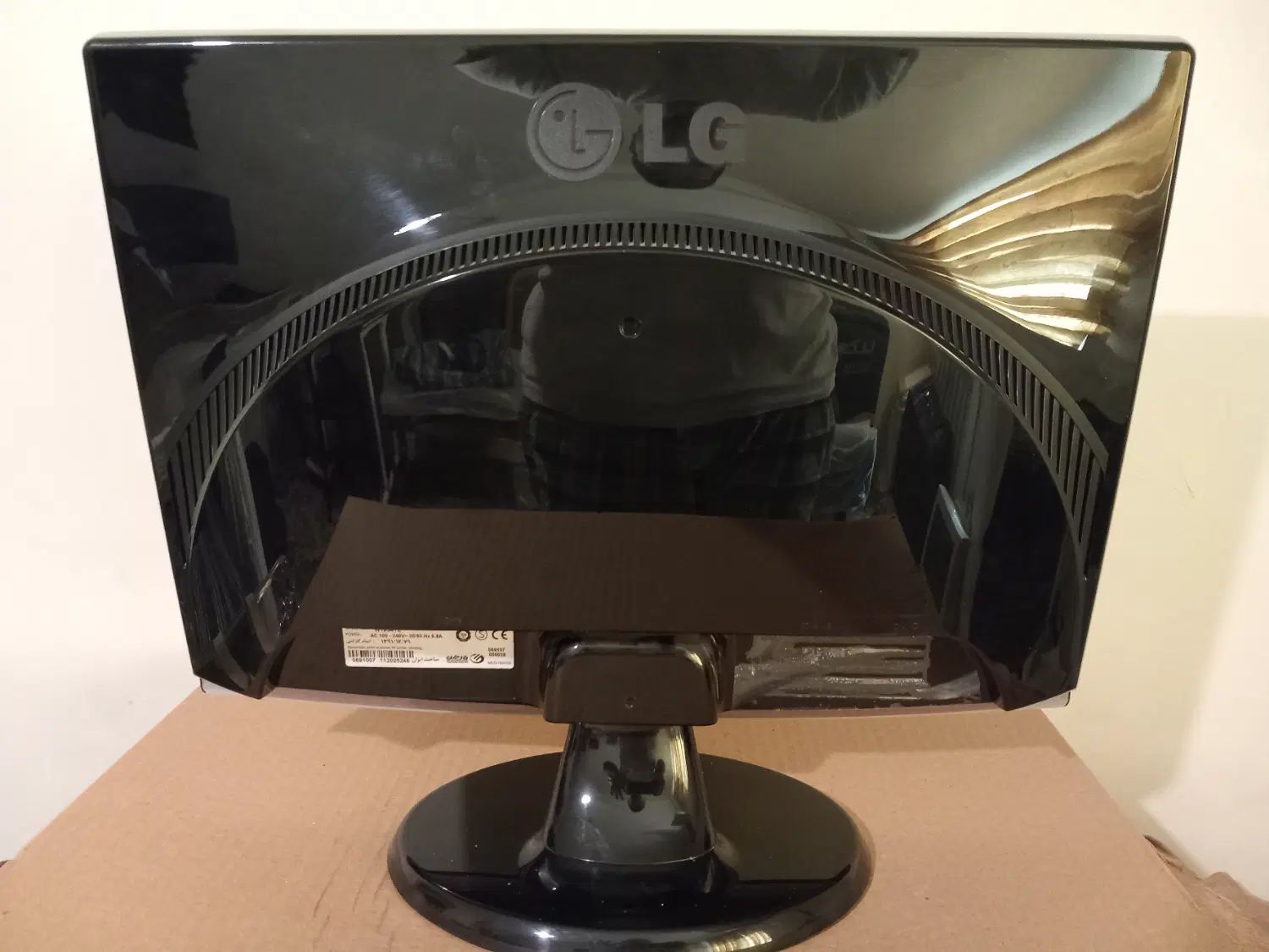 مانیتور LG 19 inch|قطعات و لوازم جانبی رایانه|تهران, یوسف‌آباد|دیوار