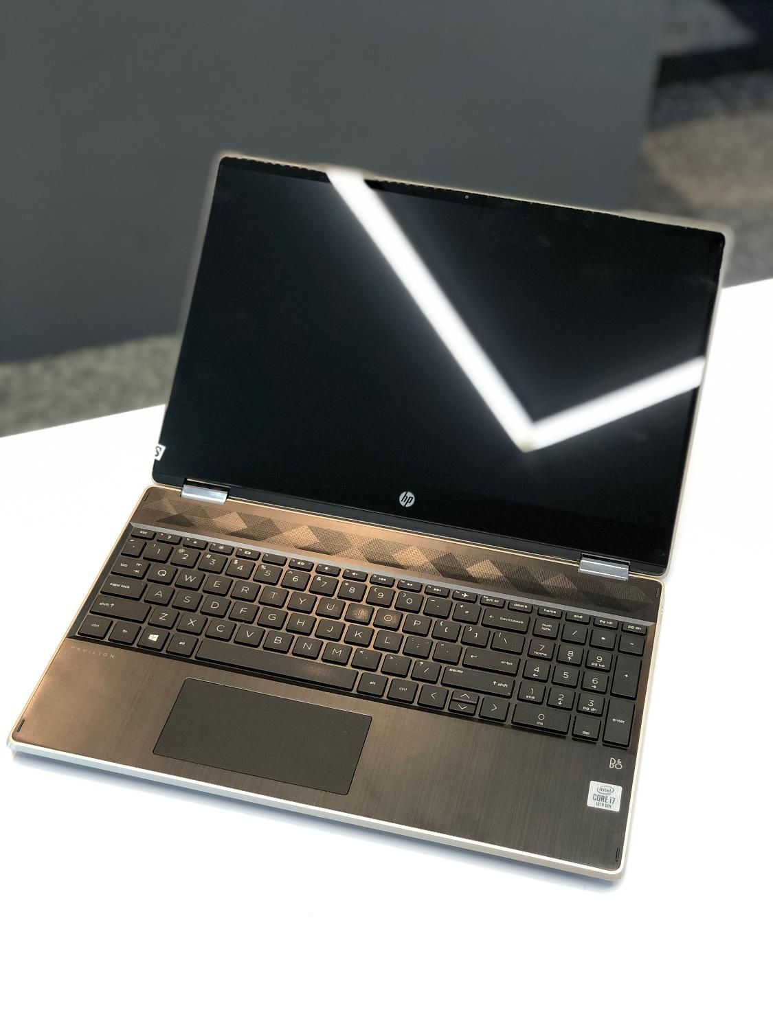 لپ تاپ ۳۶۰ درجه با رنگی خاص HP pavilion x360|رایانه همراه|تهران, میدان ولیعصر|دیوار