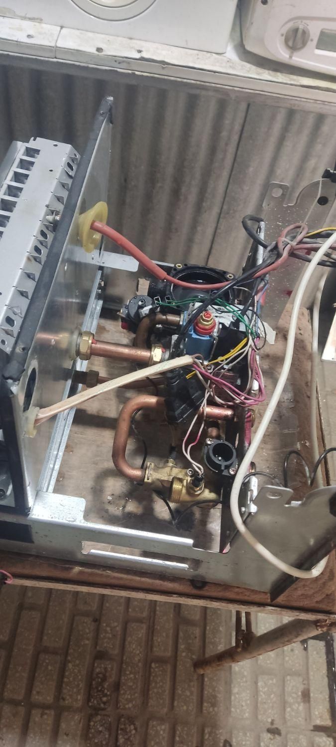 تعمیر استادکار تعمیرات تعمیرکار پکیج و آبگرمکن|خدمات پیشه و مهارت|کرمانشاه, |دیوار