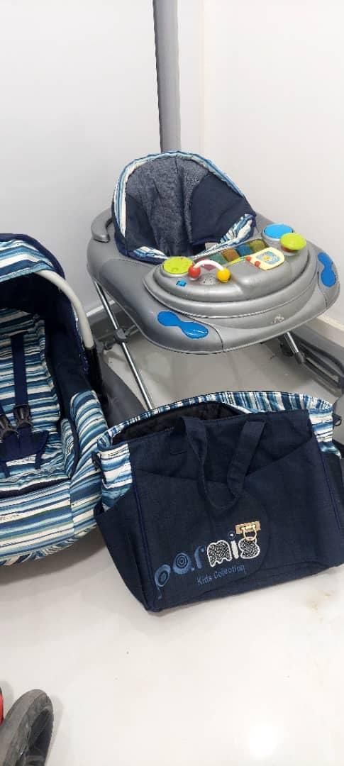 فرووش فوری کالسکه مارک چیکو|اسباب و اثاث بچه|شاهینشهر, سعدی جنوبی|دیوار