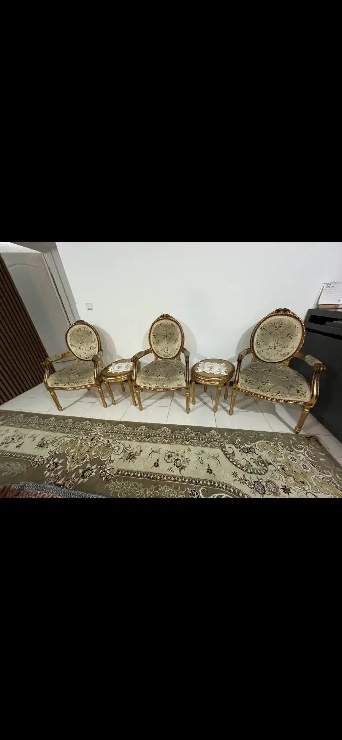 نهارخوری ۷ نفره و۴ عدد مبل تکی|مبلمان خانگی و میز عسلی|کرج, منطقه ویژه اقتصادی پیام|دیوار