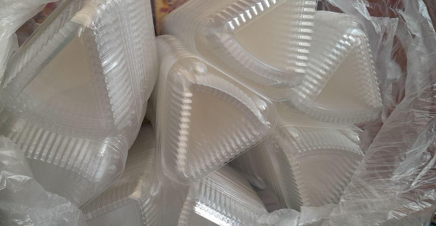 ظروف یکبارمصرف سه گوشه کیک تک نفره|ظروف نگهدارنده، پلاستیکی، یک‌بارمصرف|نقده, |دیوار