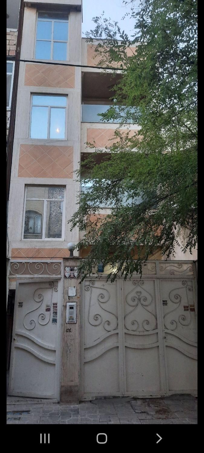 فروش طبقه همکف راه جدا باپارکینگ|فروش آپارتمان|مشهد, خین عرب|دیوار