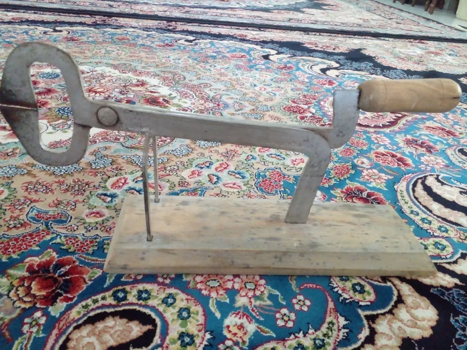 قند شکن|کلکسیون اشیاء عتیقه|پاکدشت, پاکدشت (مامازند)|دیوار