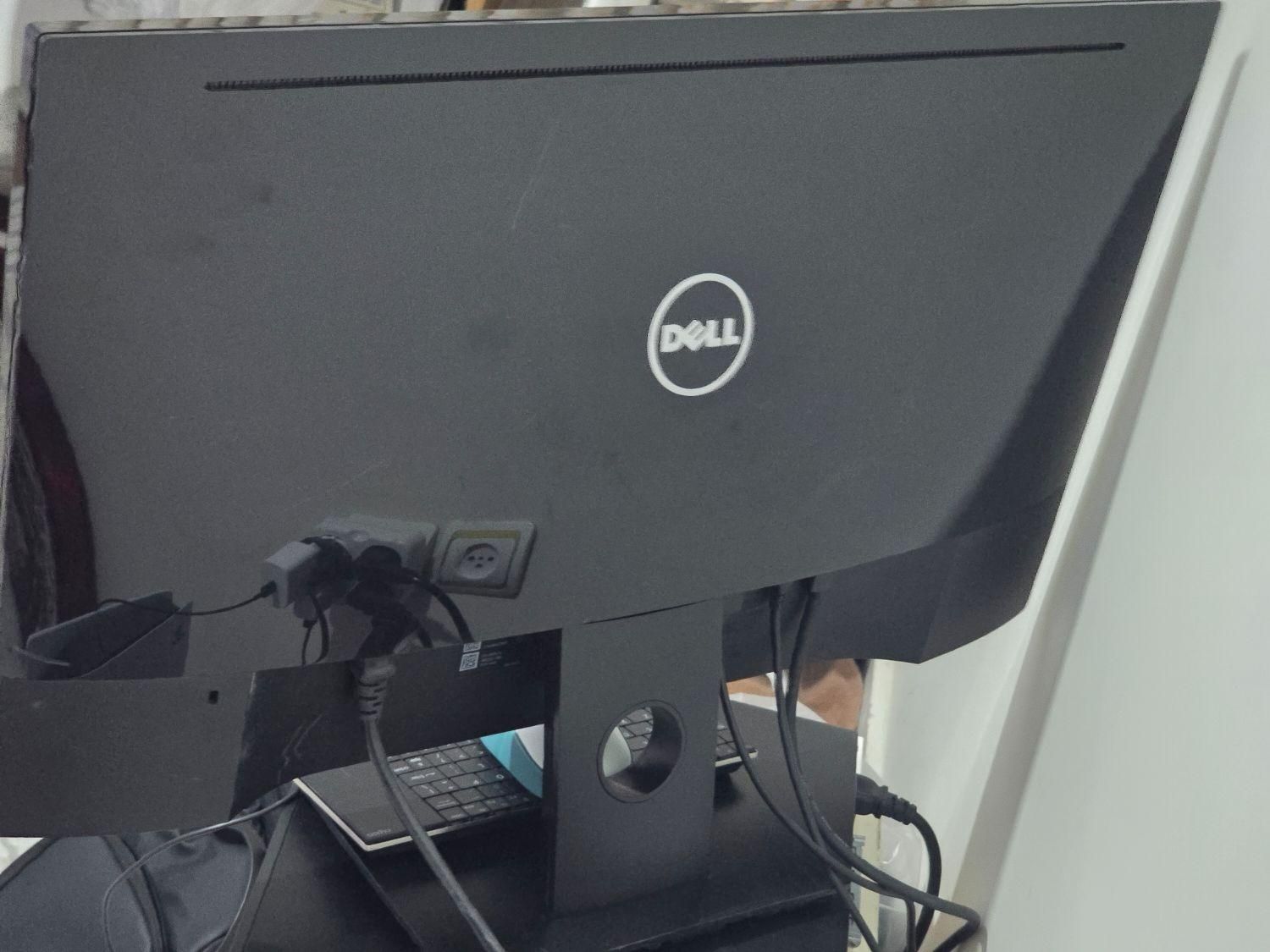 مانیتور ۲۸ اینچ دل DELL Monitor S2817Q 4K|قطعات و لوازم جانبی رایانه|تهران, میدان ولیعصر|دیوار