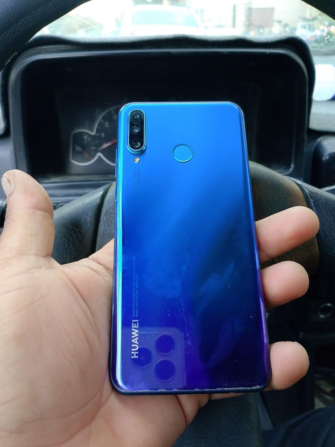 p30lite|موبایل|اصفهان, باغ فدک|دیوار