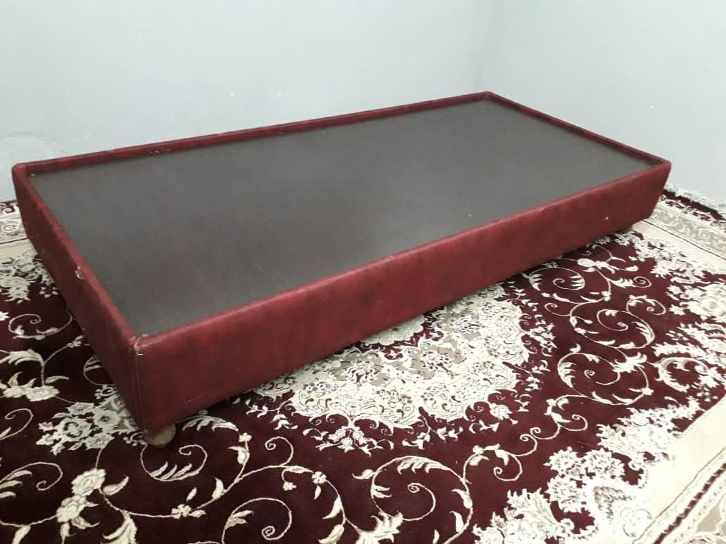 تخت|تشک تختخواب|قم, خاکفرج|دیوار