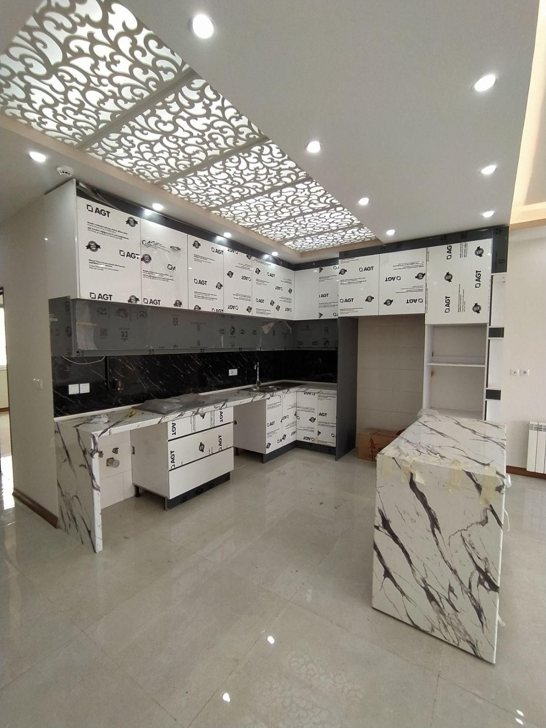 آپارتمان نوساز تک واحدی ۳خوابه کلید نخورده|فروش آپارتمان|بندر انزلی, معلم|دیوار