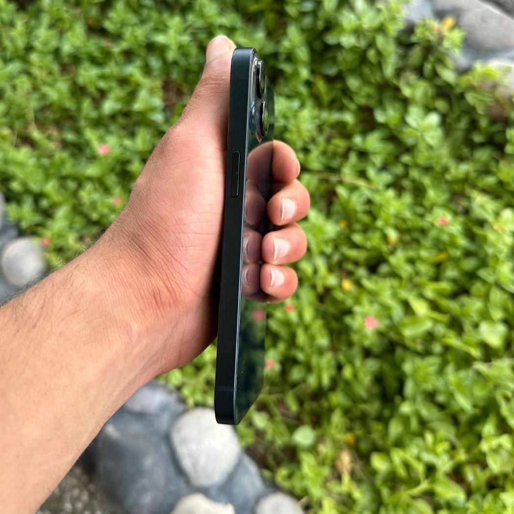 اپل iPhone 13 با حافظهٔ ۱۲۸ گیگابایت|موبایل|قم, سالاریه|دیوار