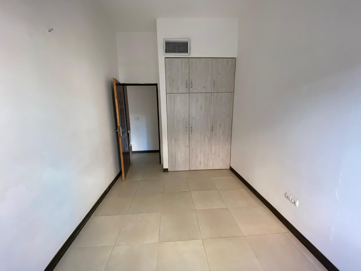 آپارتمان ۸۸ متری دو خواب محله مولوی