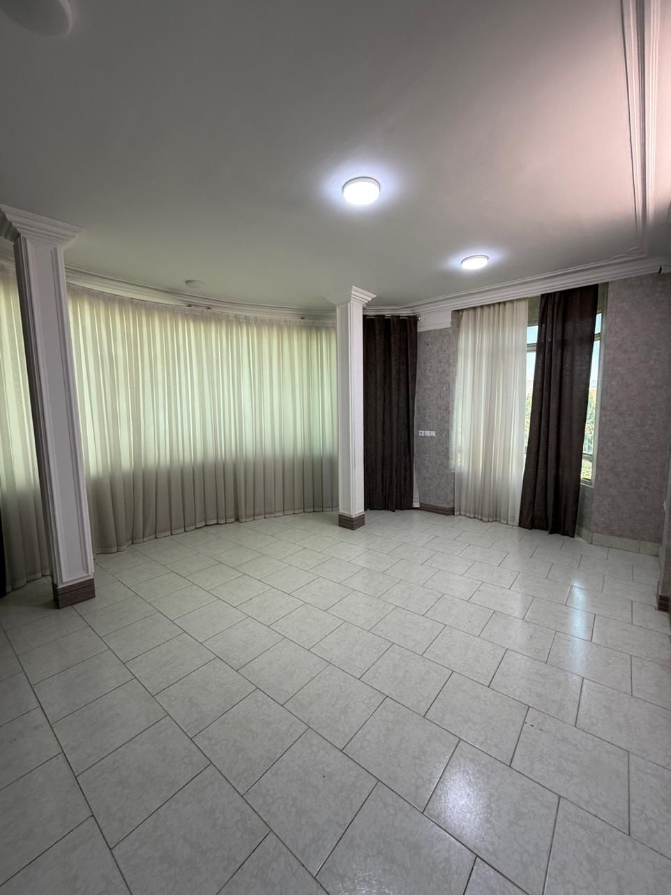 فروش اداری ۵۶ متری بر اصلی تختی|فروش دفتر کار، اتاق اداری، مطب|بروجرد, |دیوار