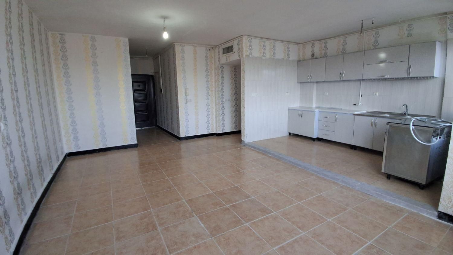 فروش نصف واحدآپارتمان ۸۵۰میلیون|فروش آپارتمان|الشتر, |دیوار