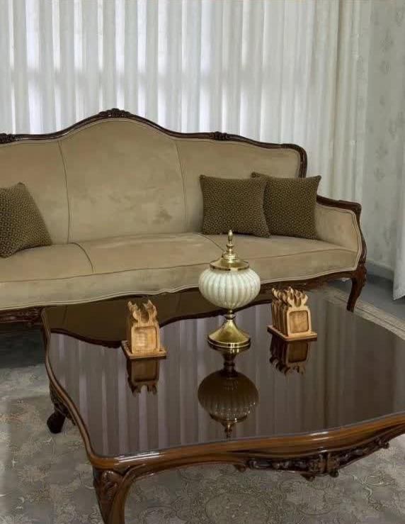 مدل مبل کلاسیک سلطنتی لورنزو|مبلمان خانگی و میز عسلی|سبزوار, مدرس|دیوار