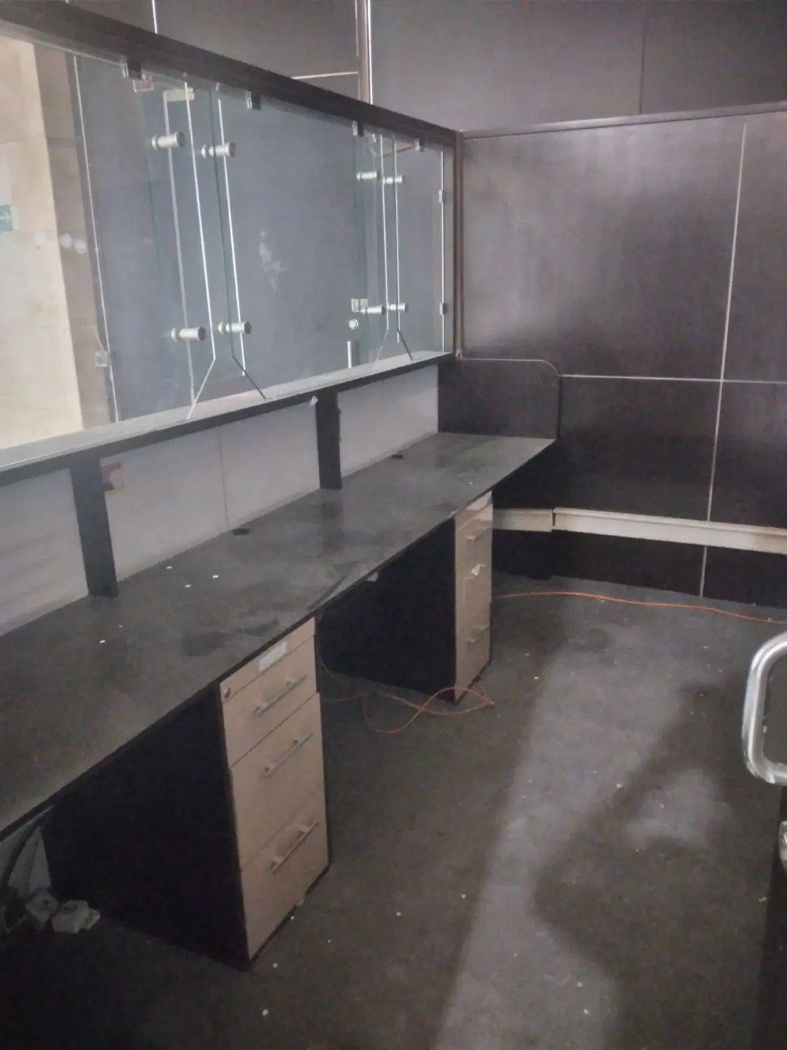 کانتر صندوق فروشگاهی و نمایشگاهی|فروشگاه و مغازه|تهران, سیروس|دیوار