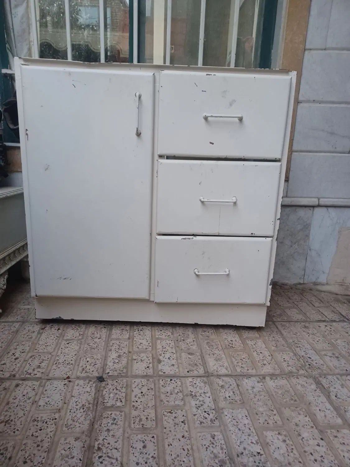 کابینت صفحه روکابینتی سنگ اپن شیشه۱۰میل لباس ورزشی|حراج|مشهد, شهرک مهر آباد|دیوار
