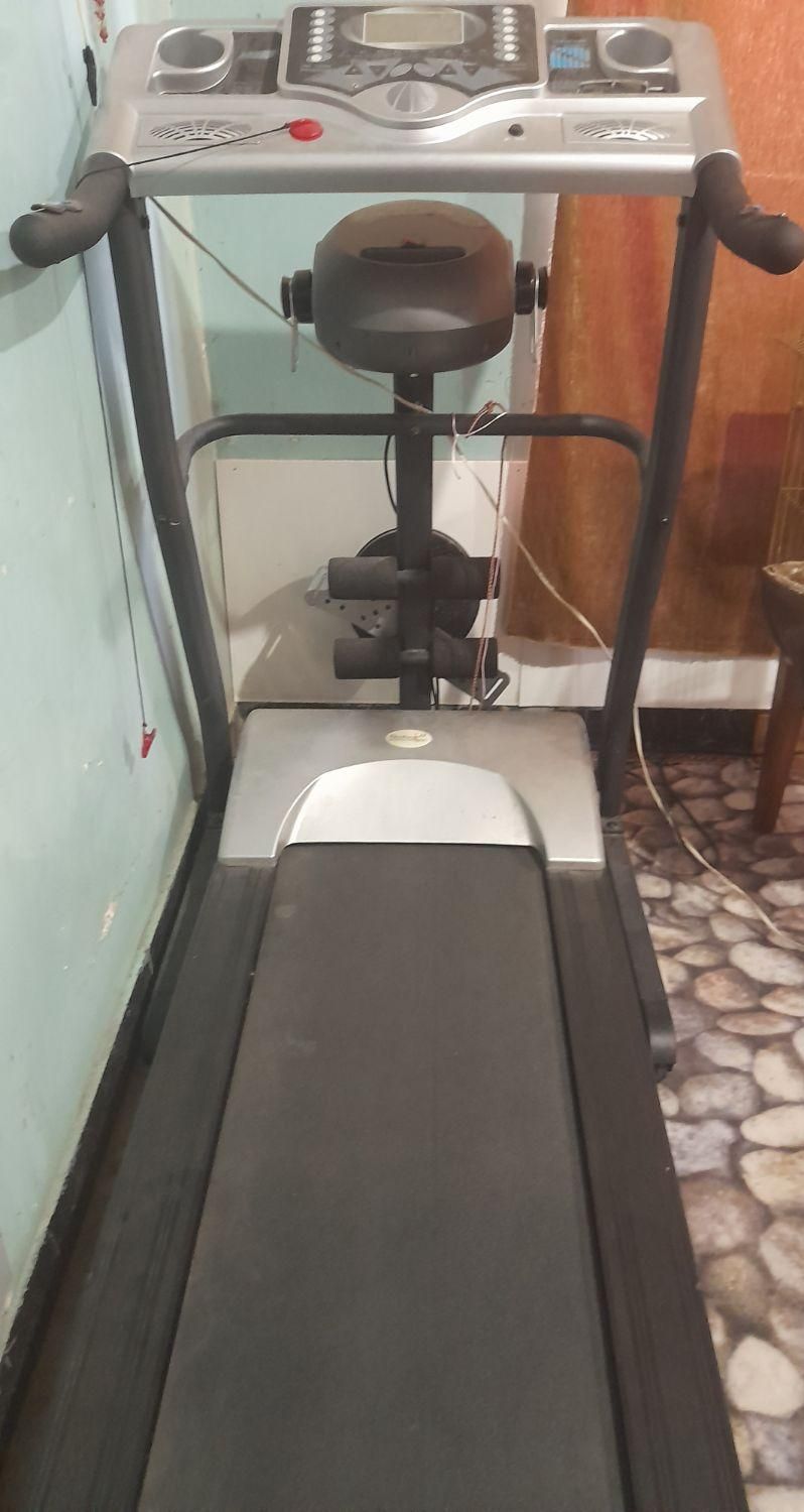 فروش یک دستگاه  تردمیل کم‌کار|تجهیزات ورزشی|کرمان, |دیوار