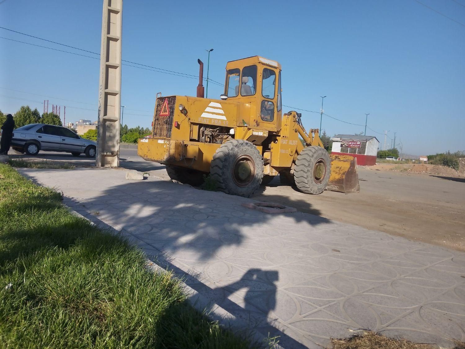 لودر اجاره ای|خدمات حمل و نقل|اسلامآباد غرب, |دیوار