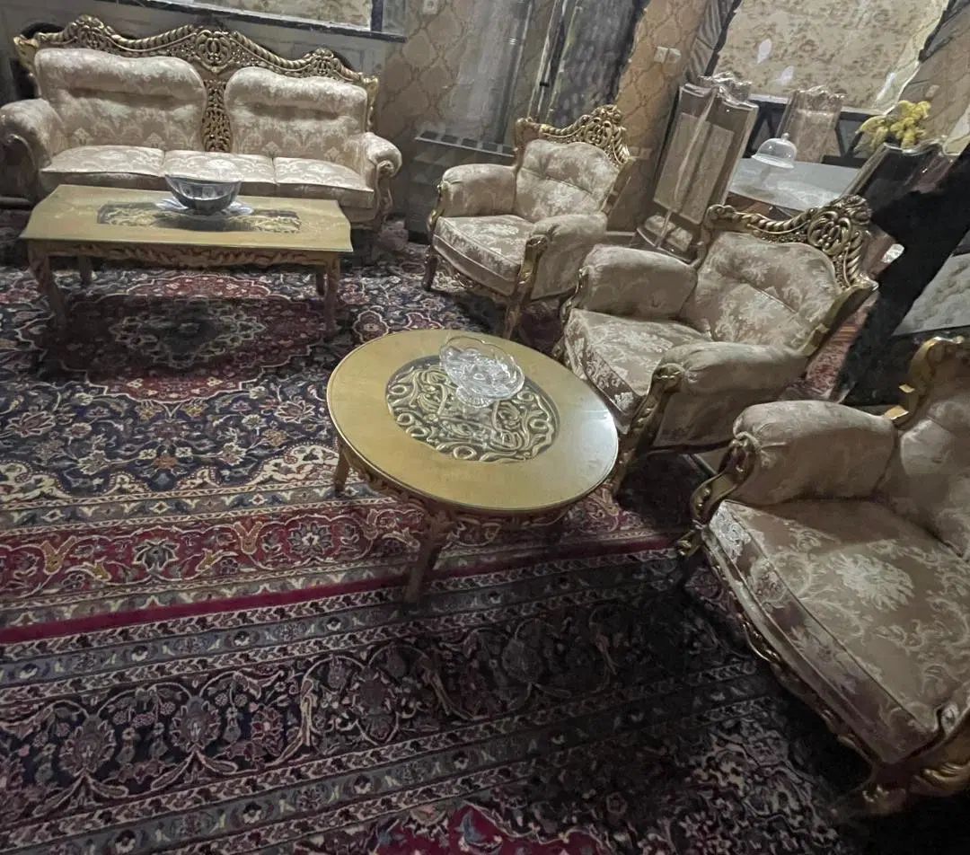 همه مبلمان کلاسیک دو دست و میز ناهار خوری دو دست|مبلمان خانگی و میز عسلی|شاهرود, |دیوار