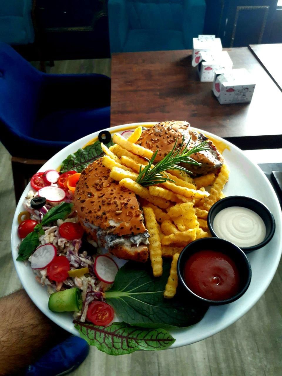 راه اندازی کافی شاپ و رستوران فرنگی صفرتاصد|خدمات آموزشی|مشهد, هنرستان|دیوار