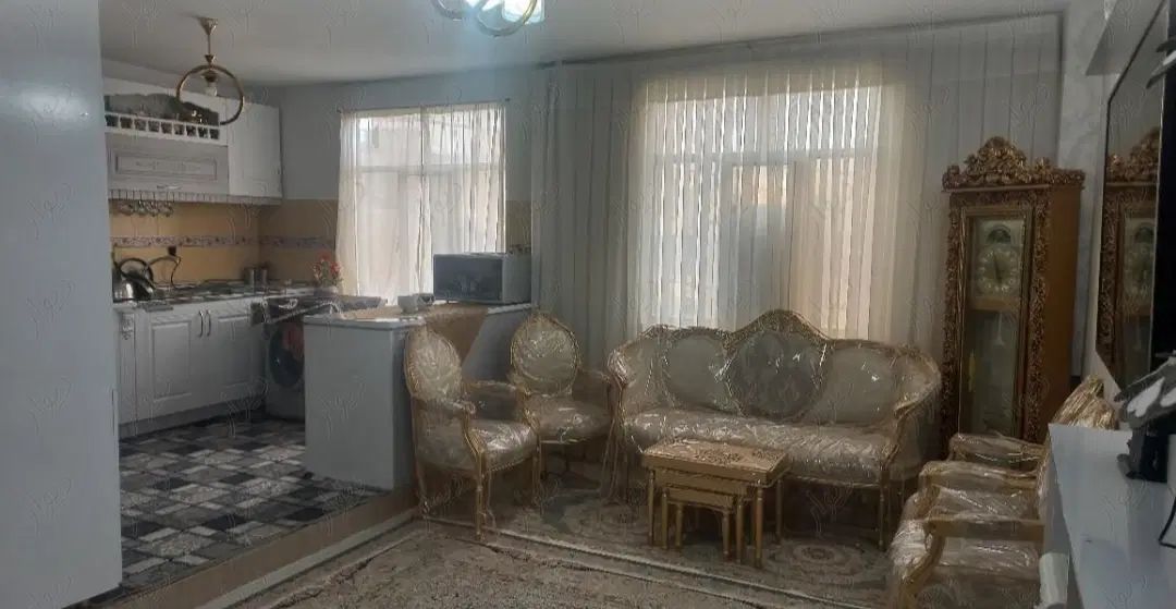 آپارتمان طبقه اول میرزاکوچک خان 5پارکینگ دار|اجارهٔ آپارتمان|مشهد, سجادیه|دیوار