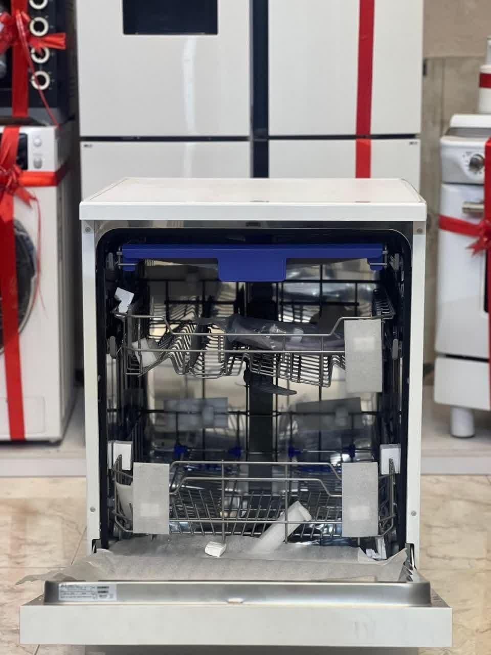 ماشین ظرفشویی زیرووات مدل FCD355W|ماشین ظرفشویی|یزد, |دیوار