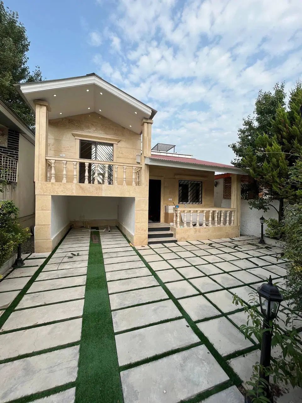 نیم پیلوت کلاسیک/تاپ لوکیشن/حیاط دلباز/اقساطی|فروش خانه و ویلا|سرخرود, |دیوار