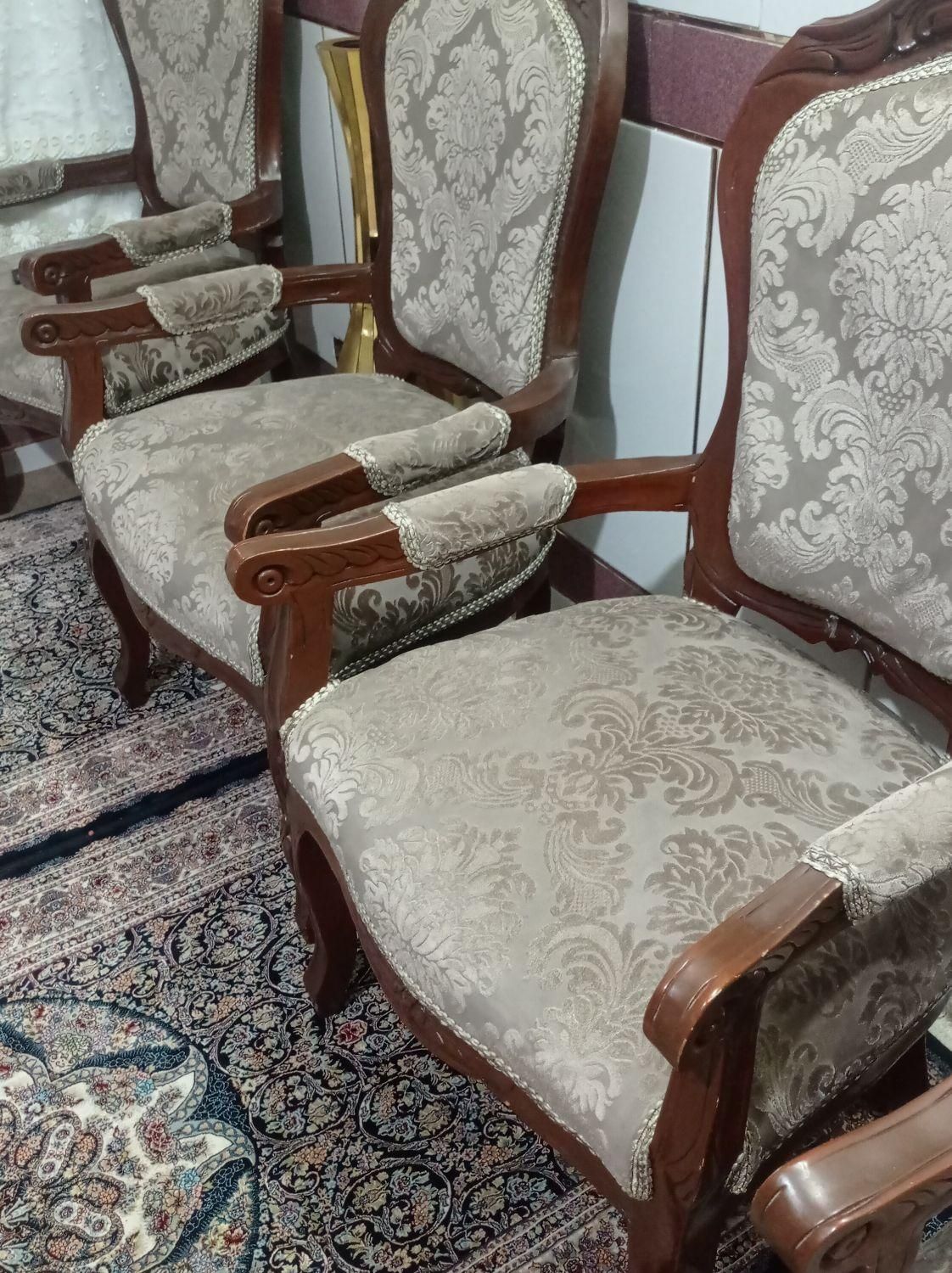 مبل چوبی ۷نفره|مبلمان خانگی و میز عسلی|اصفهان, شهرک مهدیه|دیوار
