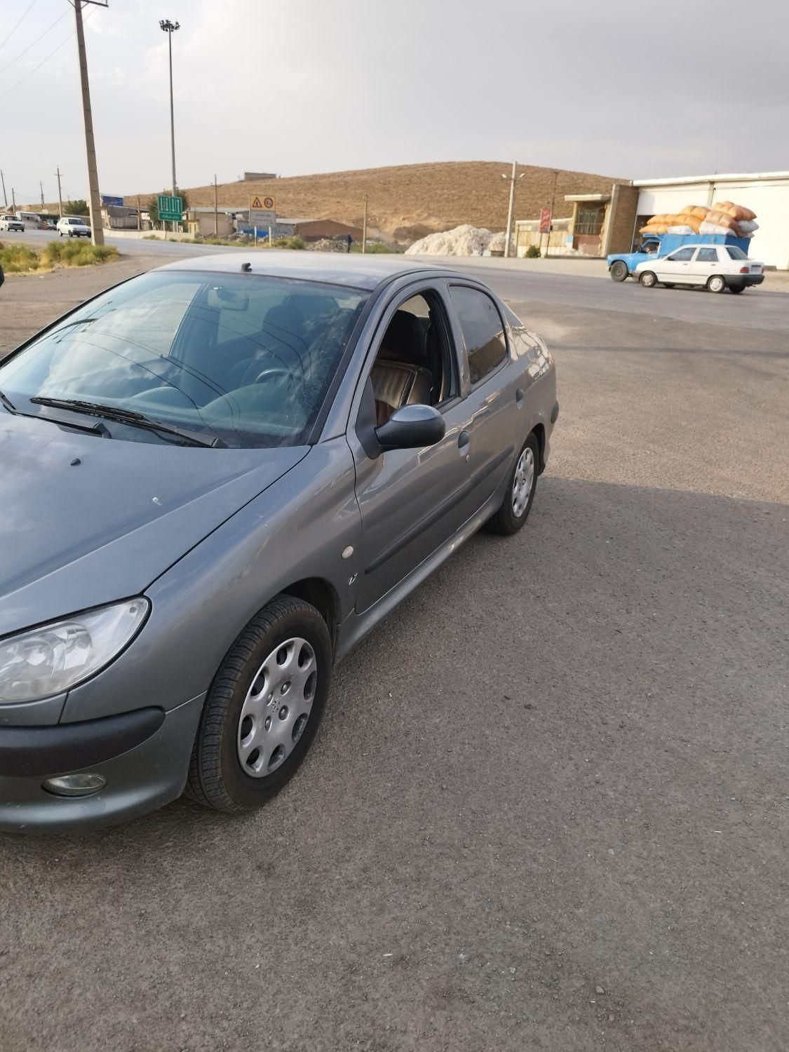 206v8|خودرو سواری و وانت|نهاوند, |دیوار