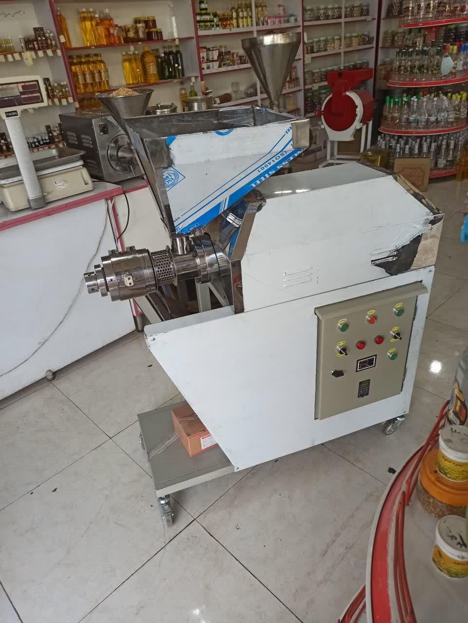 دستگاه روغنگیری کالیبر40|ماشینآلات صنعتی|شیراز, شاهچراغ|دیوار