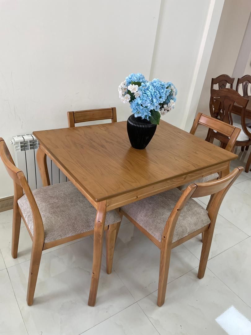 غذا خوری لهستانی|میز و صندلی غذاخوری|رشت, چله خانه|دیوار