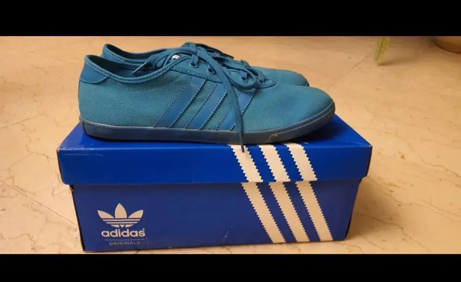 کفش adidas اورجینال|کیف، کفش، کمربند|اصفهان, صائب|دیوار