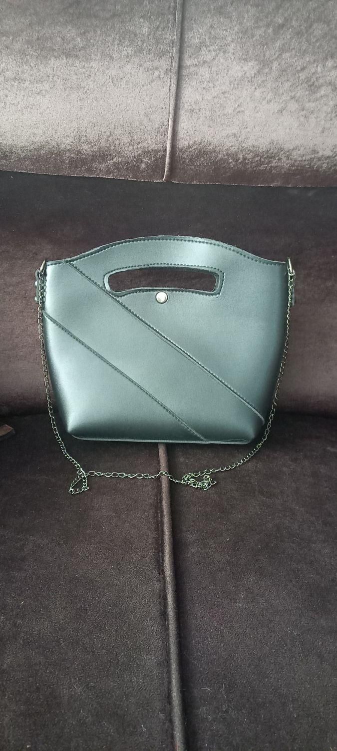 کیف دوشی نو|کیف، کفش، کمربند|قم, نیروگاه|دیوار