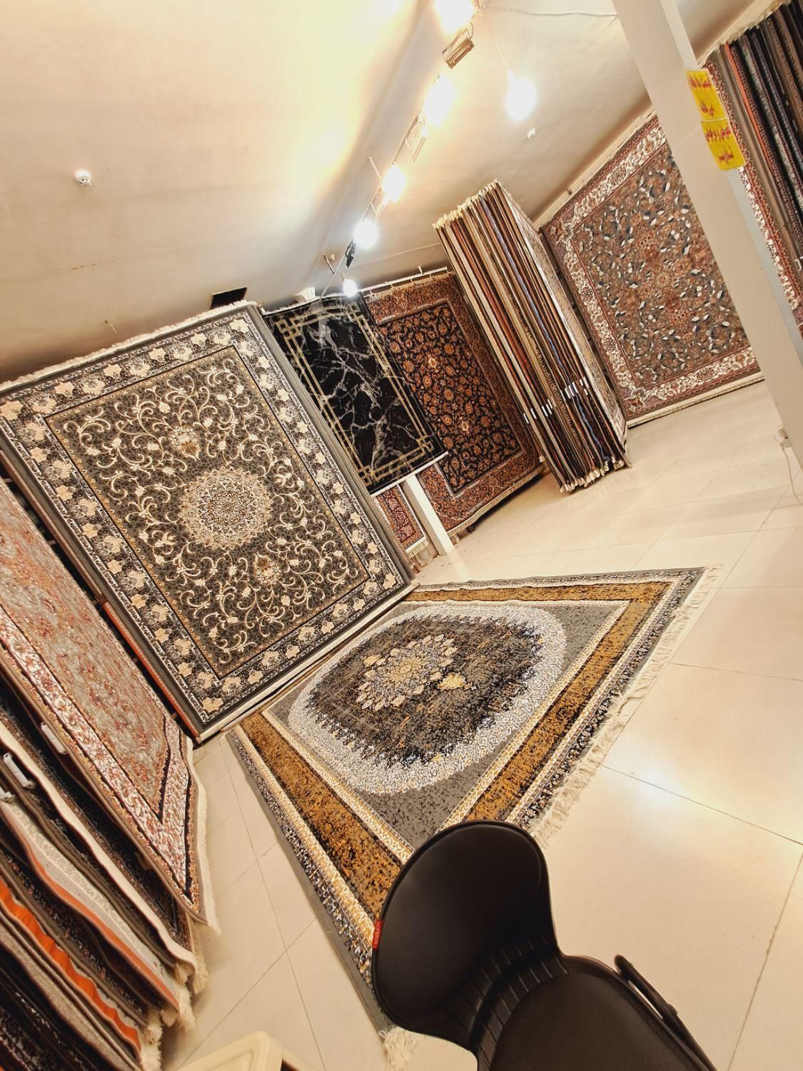 فرش9و12 جفت و تک انبار گردانی حاجی حسینی|فرش|مشهد, طلاب|دیوار