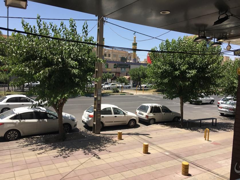 ۱۵۰ متر ویلایی/بر بلوار کاج/مناسب مشاغل و سکونت|اجارهٔ خانه و ویلا|کرج, عظیمیه|دیوار