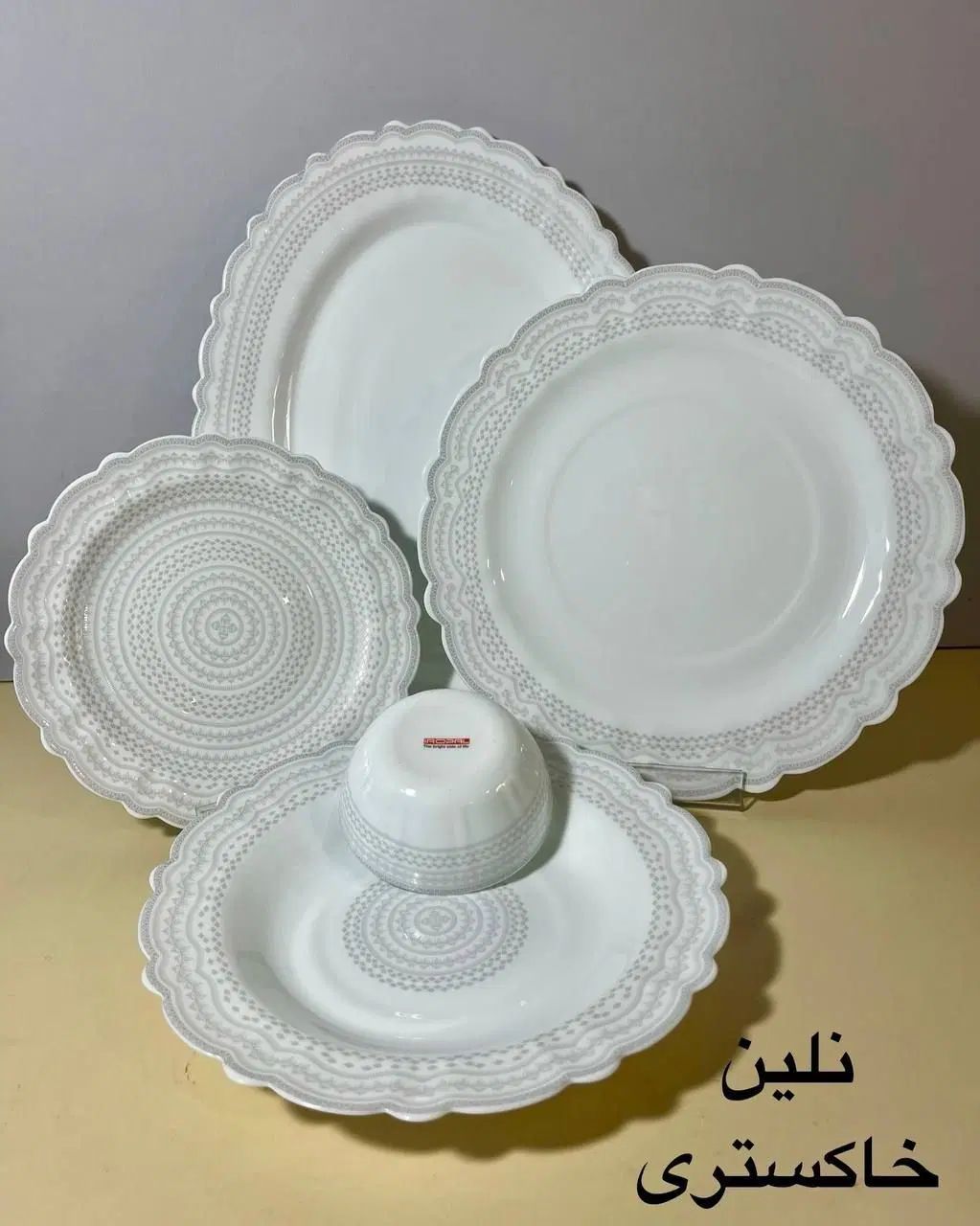 سرویس ۲۵پارچه ارکوپال پیچ دینو|ظروف سرو و پذیرایی|تهران, خزانه|دیوار