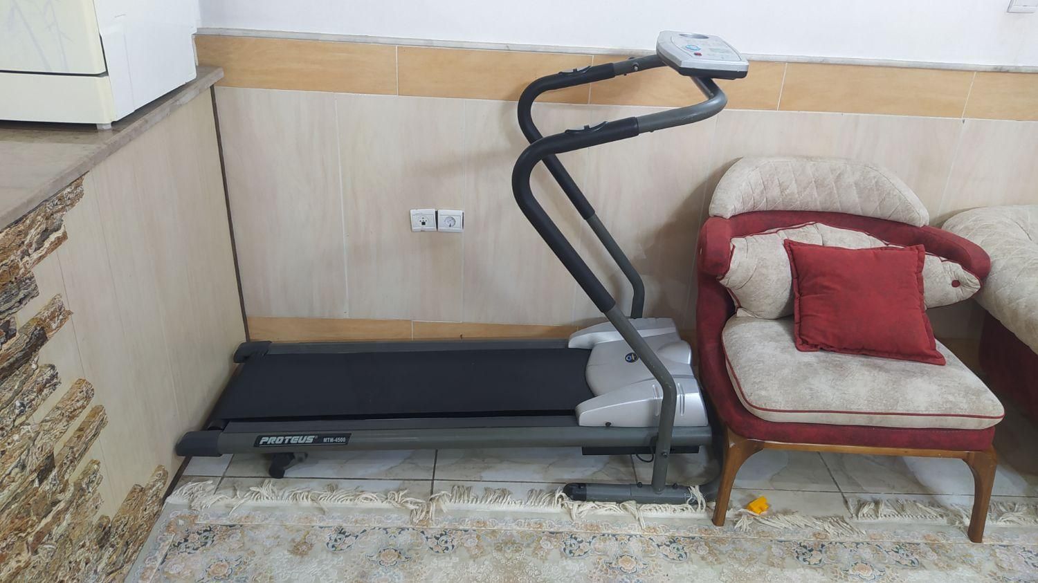 تردمیل و دراز نشست - معاوضه با دوچرخه|تجهیزات ورزشی|قم, زنبیل آباد|دیوار