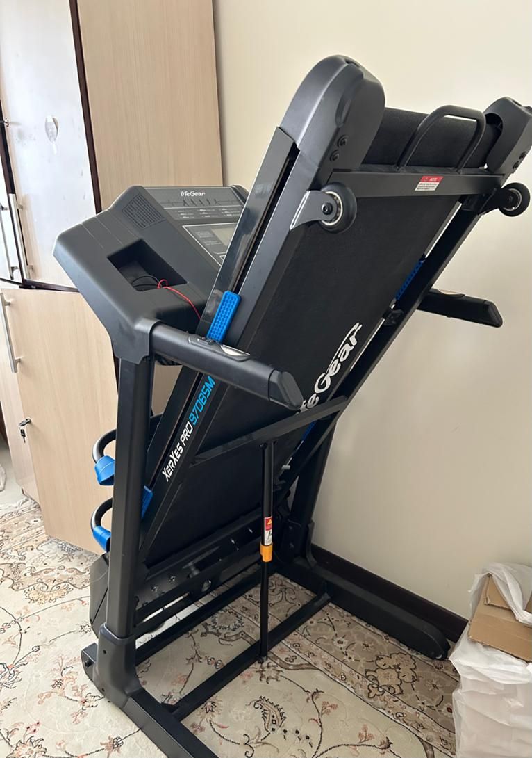 تردمیل حرفه‌ای LifeGear مدل Xerxes Pro 97085M|تجهیزات ورزشی|شیراز, شهرک آرین|دیوار